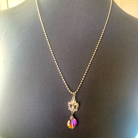 Necklace fleur de Lis - Picture 2 of 7
